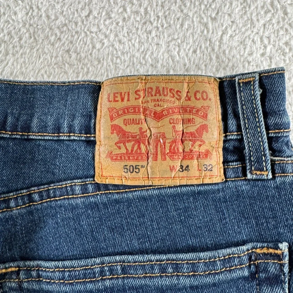 Men's Size 34x32 Levi 505 Regular Fit Denim Blue Jeans Medium‎ Wash Clean